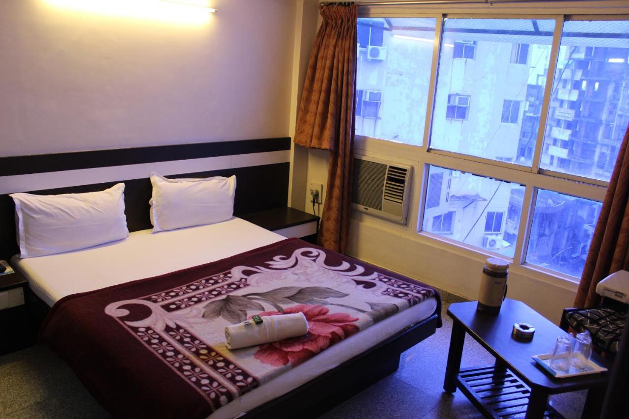Hotel Alpha Vadodara Exterior foto